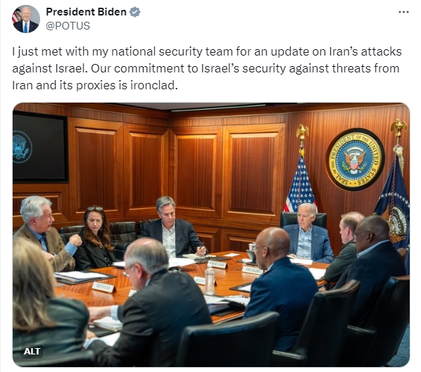 伊朗袭击以色列、美军协助拦截，拜登在白宫战情室与国家安全团队开会照曝光