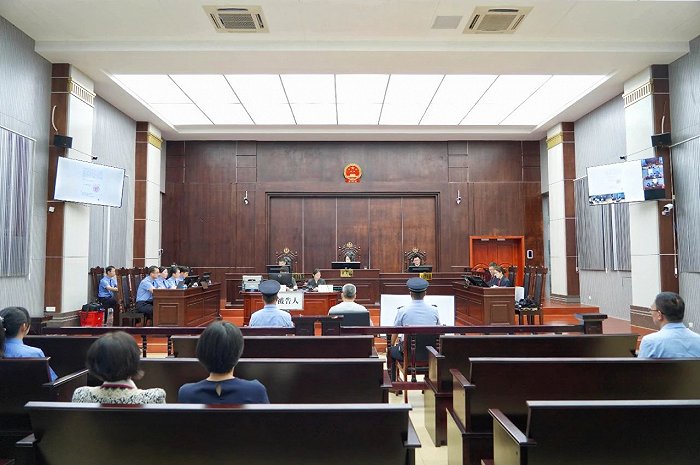 广西玉林市委原书记莫桦受贿案一审开庭，因案情重大将择期宣判